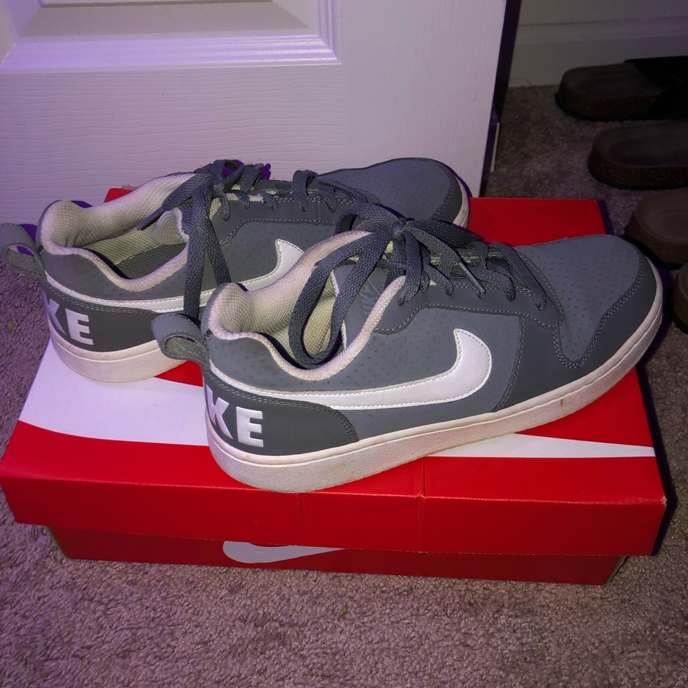 Men Nike Court Borough Low Top Sneaker (Grey)